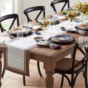 Williams Sonoma Sicily Table Runner
